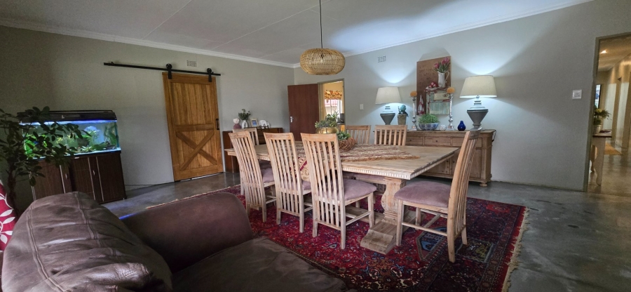 4 Bedroom Property for Sale in Flamwood North West